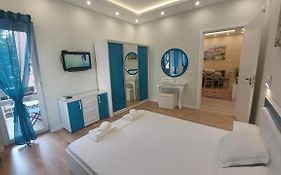 Апартамент Pink & Blue - 2Bdr With Balcony - Wi-Fi