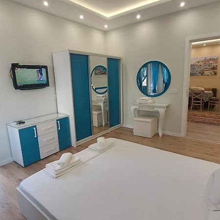 Апартамент Pink & Blue - 2Bdr With Balcony - Wi-Fi Warna Exterior foto