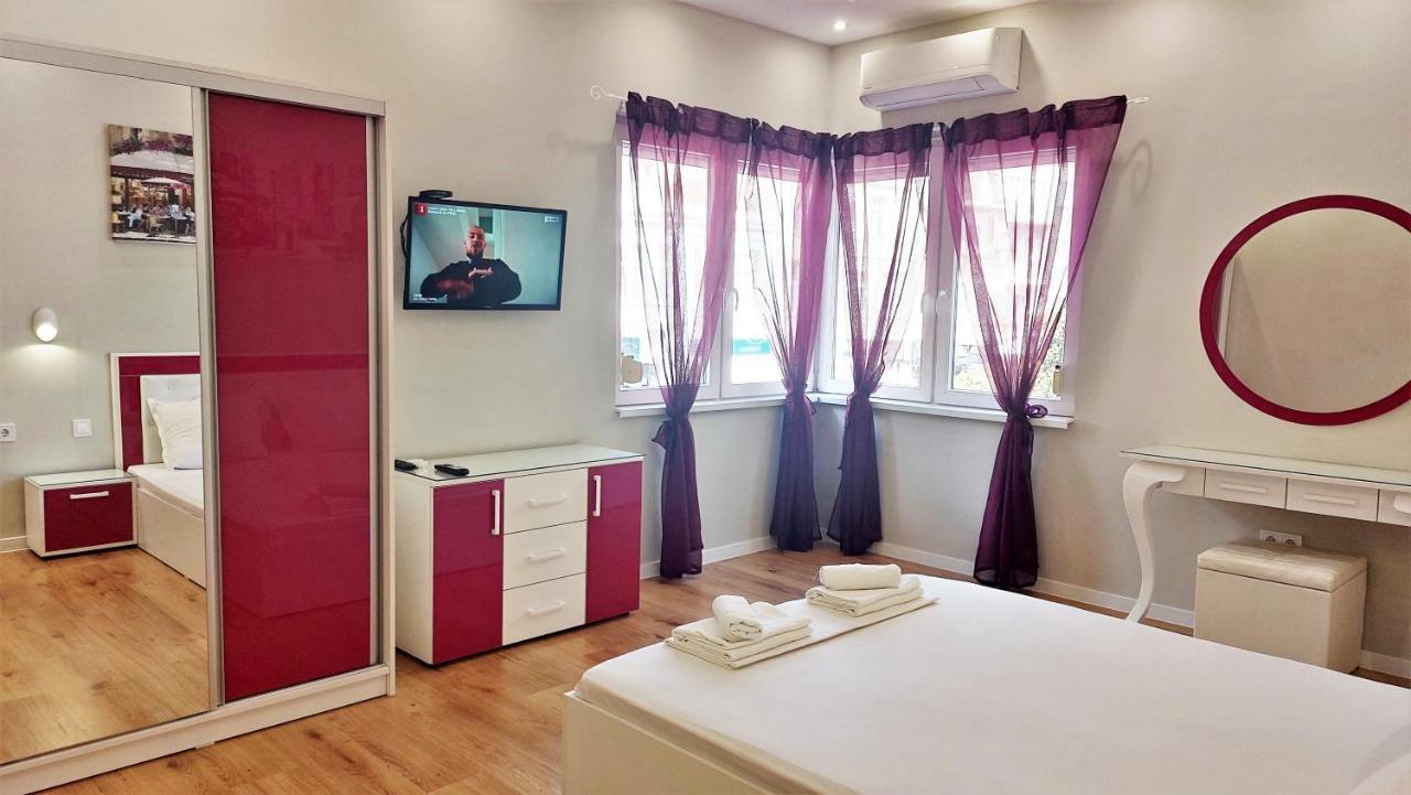 Апартамент Pink & Blue - 2Bdr With Balcony - Wi-Fi Warna Exterior foto