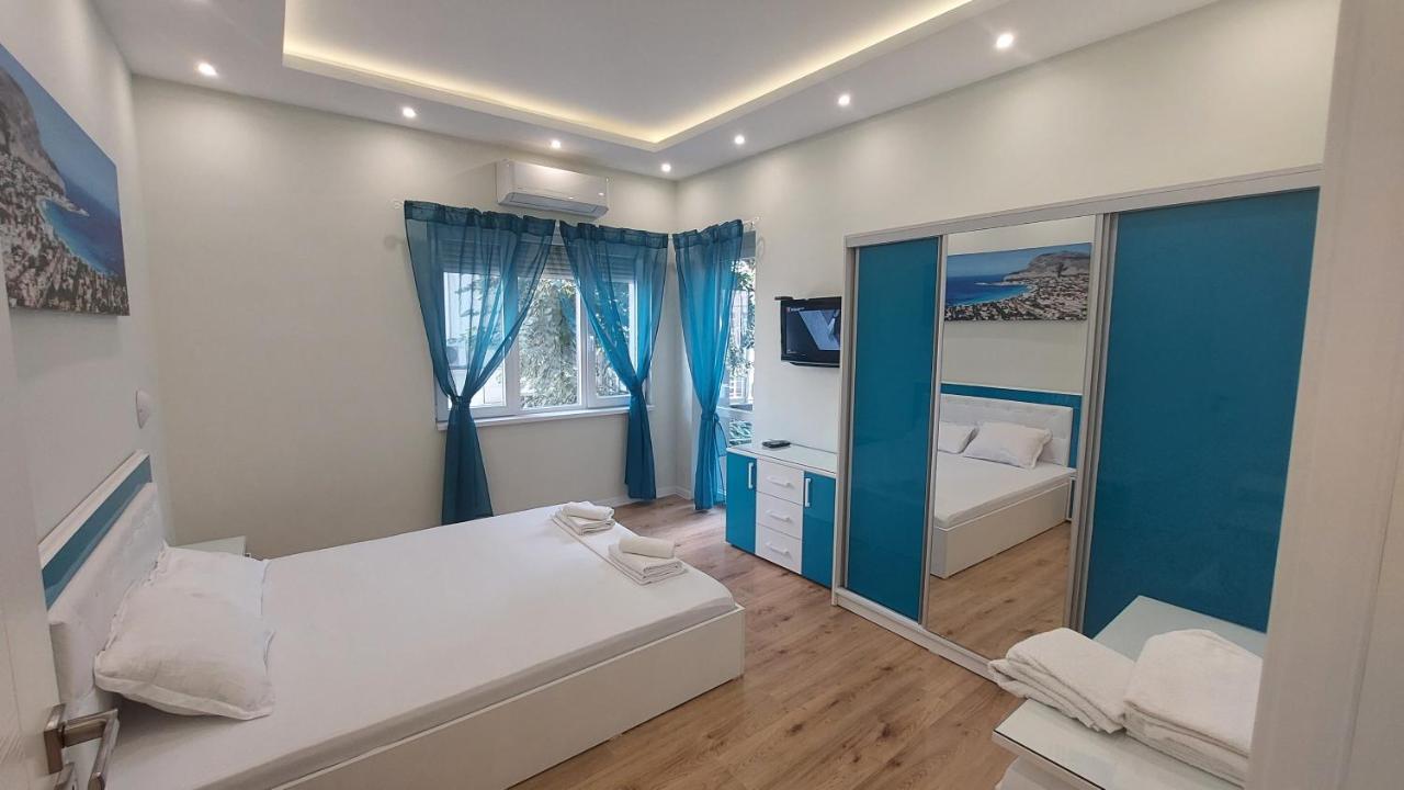 Апартамент Pink & Blue - 2Bdr With Balcony - Wi-Fi Warna Exterior foto