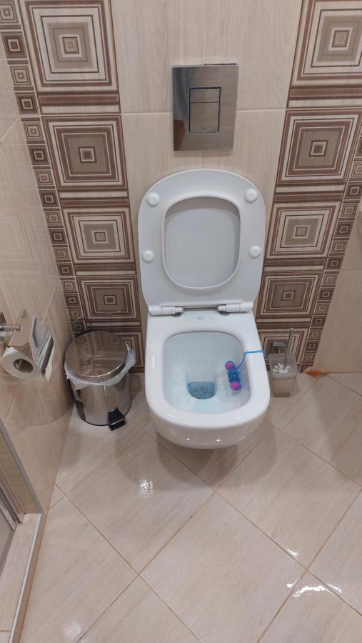 Апартамент Pink & Blue - 2Bdr With Balcony - Wi-Fi Warna Exterior foto