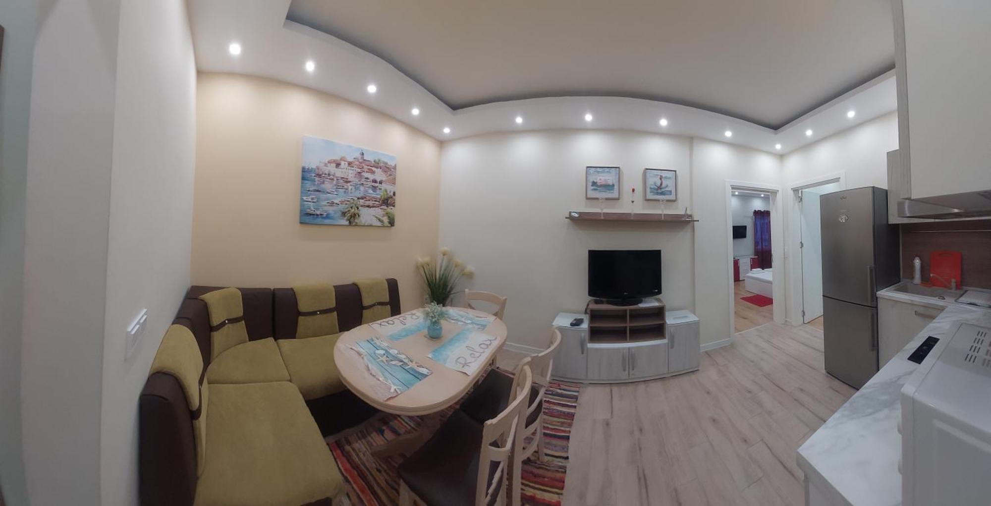 Апартамент Pink & Blue - 2Bdr With Balcony - Wi-Fi Warna Exterior foto