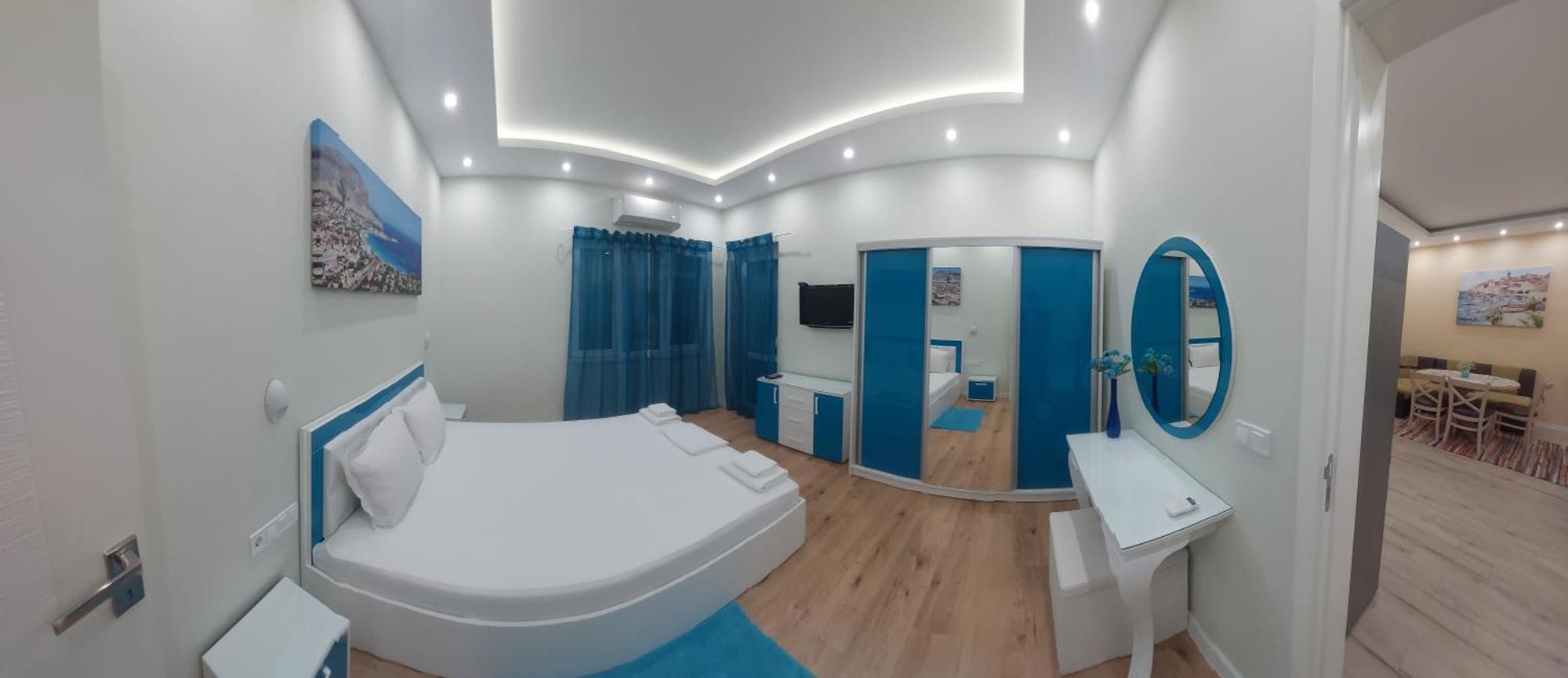 Апартамент Pink & Blue - 2Bdr With Balcony - Wi-Fi Warna Exterior foto
