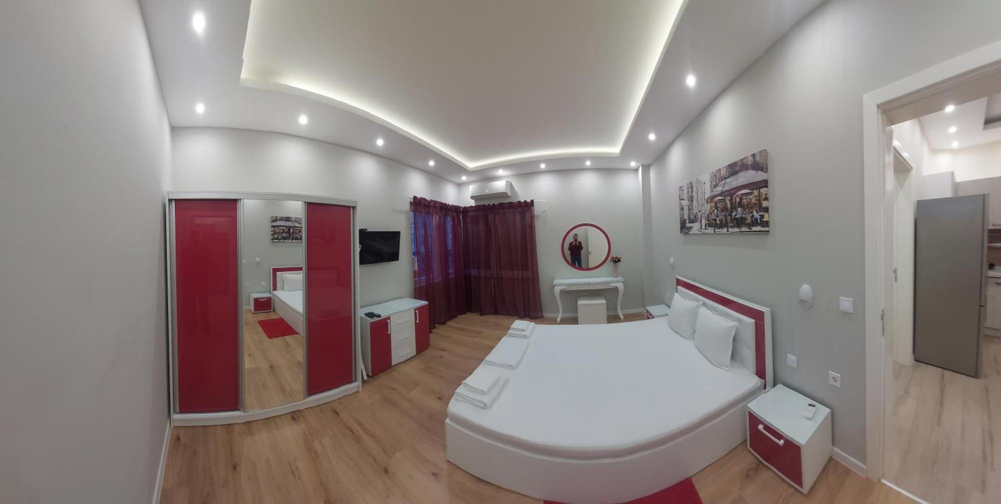 Апартамент Pink & Blue - 2Bdr With Balcony - Wi-Fi Warna Exterior foto