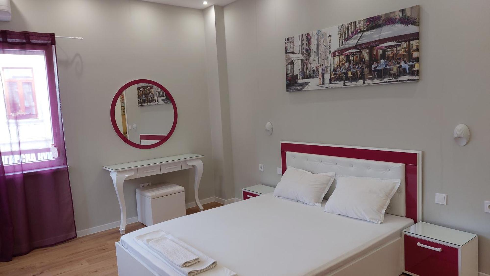 Апартамент Pink & Blue - 2Bdr With Balcony - Wi-Fi Warna Exterior foto