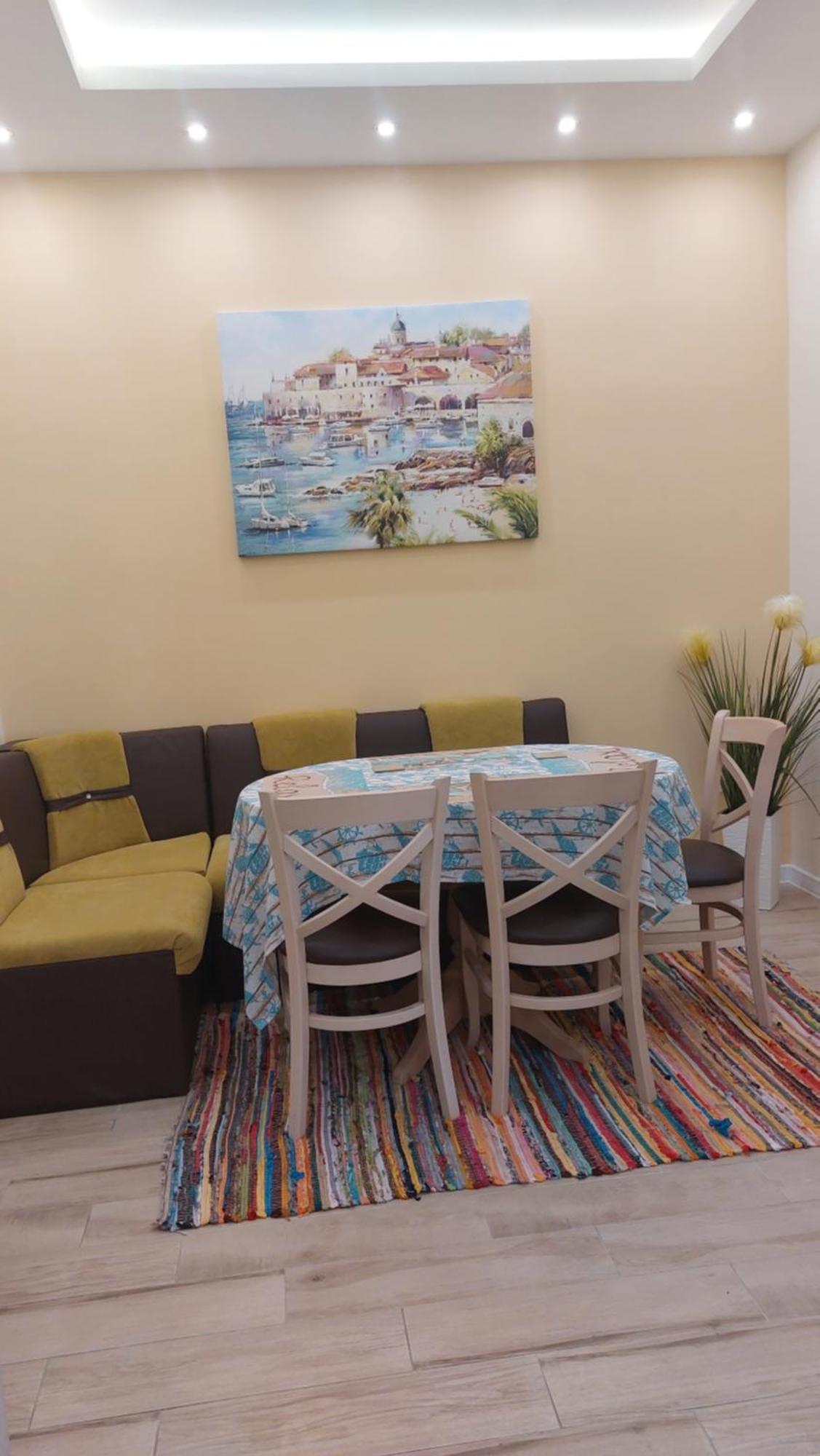 Апартамент Pink & Blue - 2Bdr With Balcony - Wi-Fi Warna Exterior foto